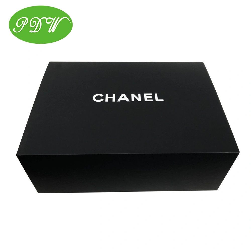 O cosmético dobrável preto feito sob encomenda do jogo do cartão veste a caixa de presente de Natal magnética das caixas de presente da caixa